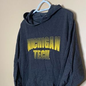 Michigan Tech Bundle! Woman’s XL sweatshirt and Woman’s  athletic t-shirt M